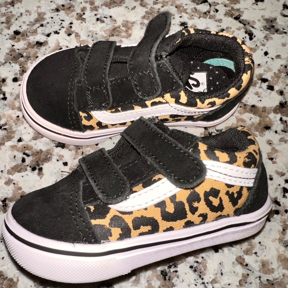 Toddler Leopard Vans Size 5.
